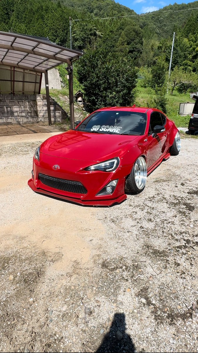 #86の日
この間久しぶりに動かした
車庫から出しただけ