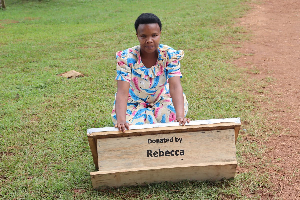 bees_hope's tweet photo. Here comes our third donor, Rebecca! 

Thank you for donating this beautiful beehive to Jane. she is happy because the bees will produce honey that she will sell to get income to support her family. 

Please continue to donate here:  https://t.co/7RhbUjyoXz

#Sustainablefarming https://t.co/pMw5TnpwYm