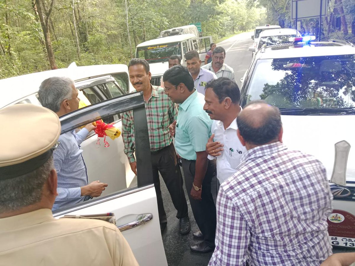 BhadravathiEo's tweet photo. ಕರ್ನಾಟಕ ಕಂದಾಯ ಸಚಿವರಾದಂತಹ ಕೃಷ್ಣ ಭೈರೇಗೌಡ್ರು ರವರು ದಿನಾಂಕ 05-08-2024 ರಂದು ಭದ್ರಾವತಿ ತಾಲ್ಲೂಕಿನ ಬಿ ಆರ್‌ ಬಿ ಪ್ರಾಜೆಕ್ಟ್‌ ಭದ್ರ ಜಲಾಶಯ ವೀಕ್ಷಣೆಗೆ ಆಗಮಿಸಿದರು. https://t.co/hR3g2zNLca