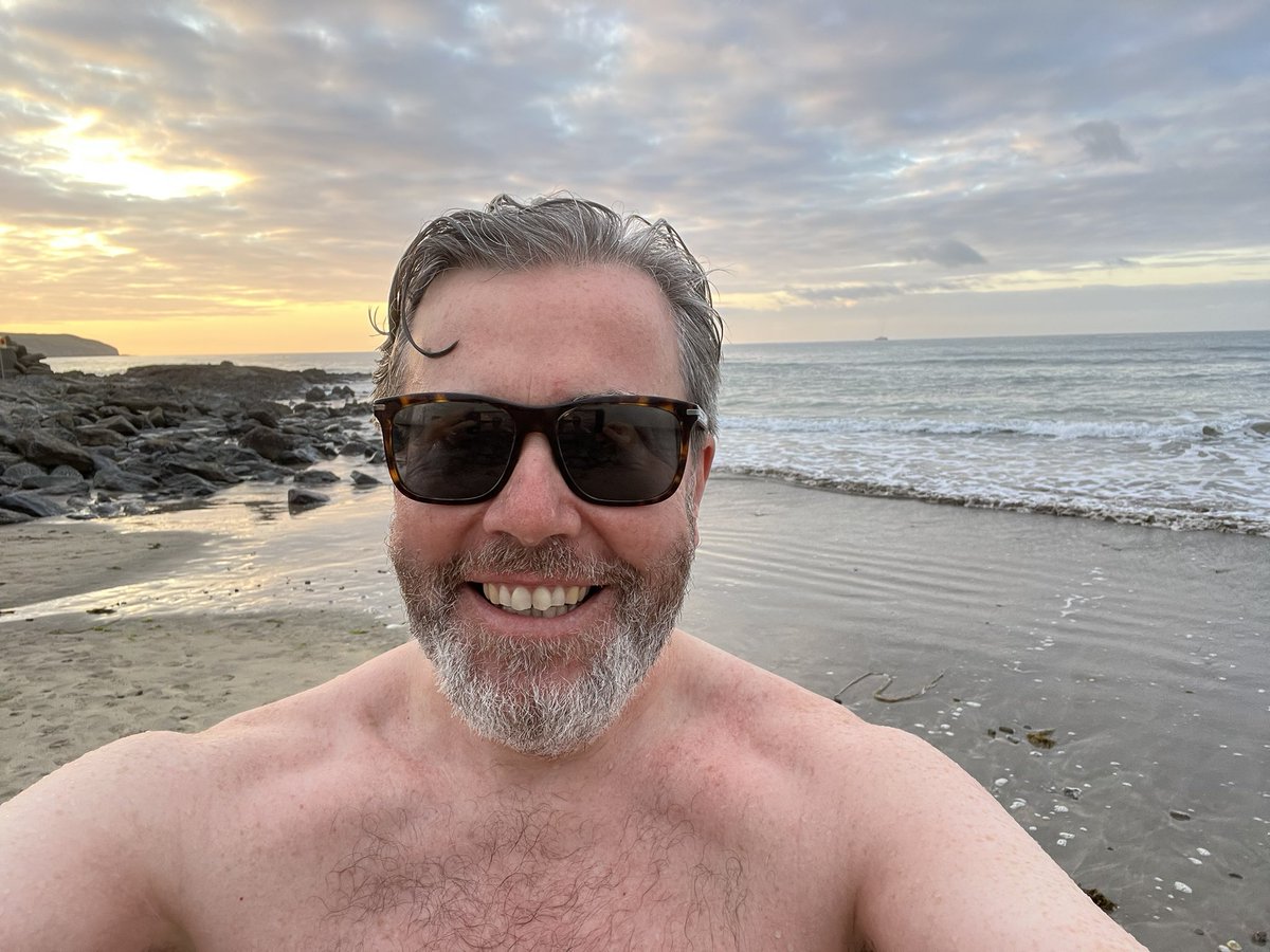 DunleavyBernard's tweet photo. Swim 286/365…the first swim of the holidays and it looks like it’s going to be a beautiful day! #AYearInTheDrink #365Swims #6thAugust #7MinuteSwim #Swimrise #CloneaBeach #Dungarvan #76150mIn286Swims @outdoorswimming @VisitWaterford @DungarvanTIO @WaterfordGrnWay https://t.co/fU24dT88j3