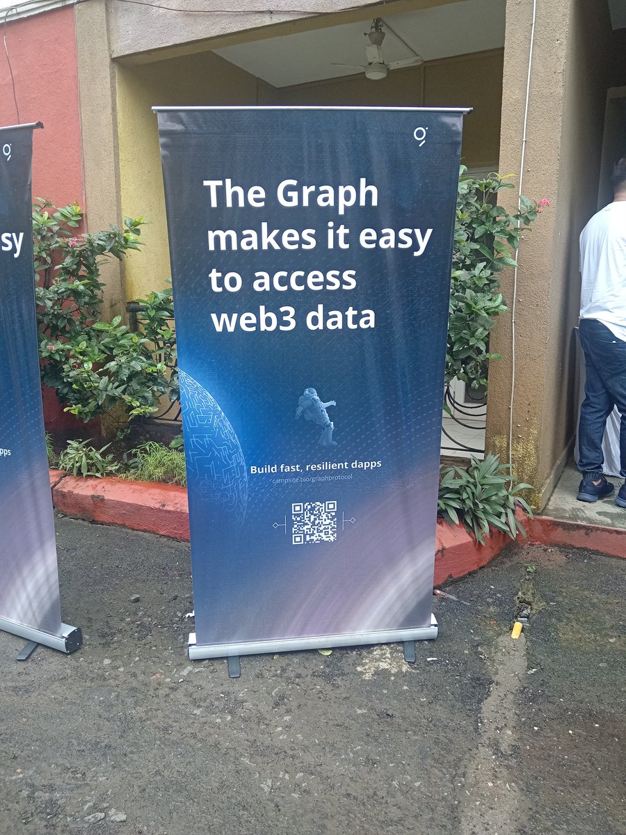 ansonantony89's tweet photo. @graphprotocol @TheGraphIndia Amazing session by these guys @ HHG🚀 https://t.co/a9v6inLDfJ