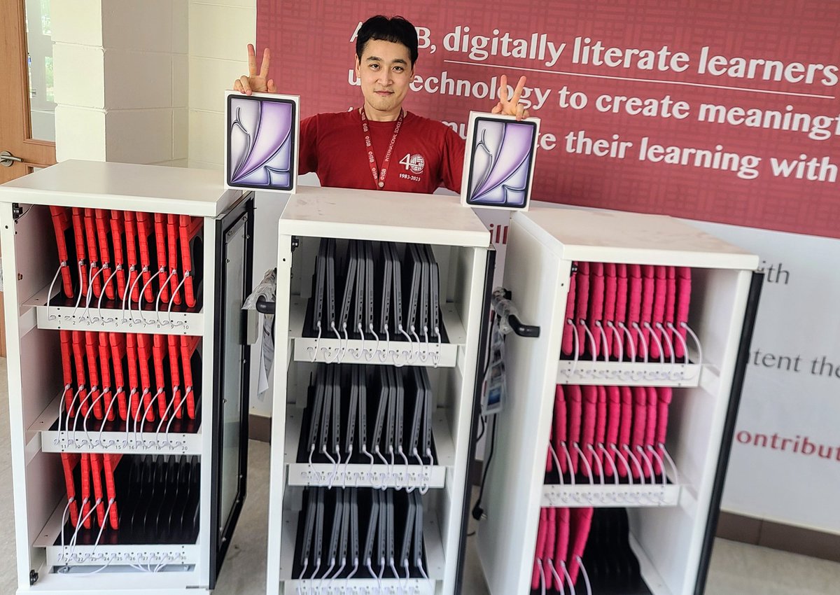 dale_rickardo's tweet image. New devices means new carts. 

🏥 UV sterilizing
🔌Custom charging
🔐 RFID locking 
🇰🇷 Made in Korea! 

#ISBlearning