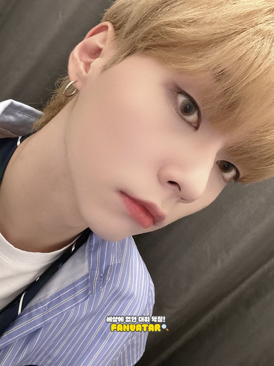 fanvatar_tvlab's tweet image. ✨FANVATAR Behind Photo✨

Sleeper...나 안아..🧡
@WAKER_official

#리오 #LEO #새별 #SAEBYEOL
#세범 #SEBUM
#웨이커 #WAKER #팬바타 #FANVATAR