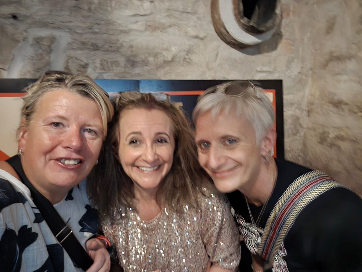 <a href="/lucyportercomic/">Lucy Porter</a> wonderful show, only wish i had worn my tena lady!!!!