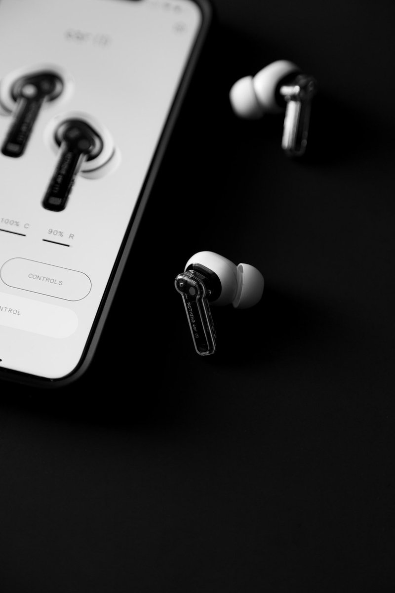 Rohankrishnan13's tweet photo. A smooth sailing for over 2 years w the 
Nothing ear 1 

@nothing https://t.co/74KZ4hNzDa