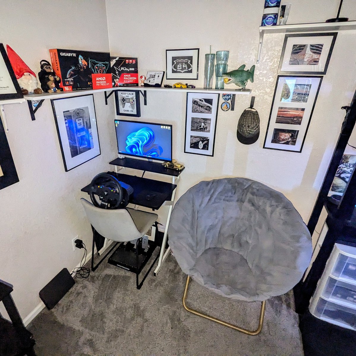 BradJH28's tweet photo. #SetupTuesday ๐ค
No, I don't work for the CIA. ๐
๐คซ https://t.co/2Jlg1PneAQ