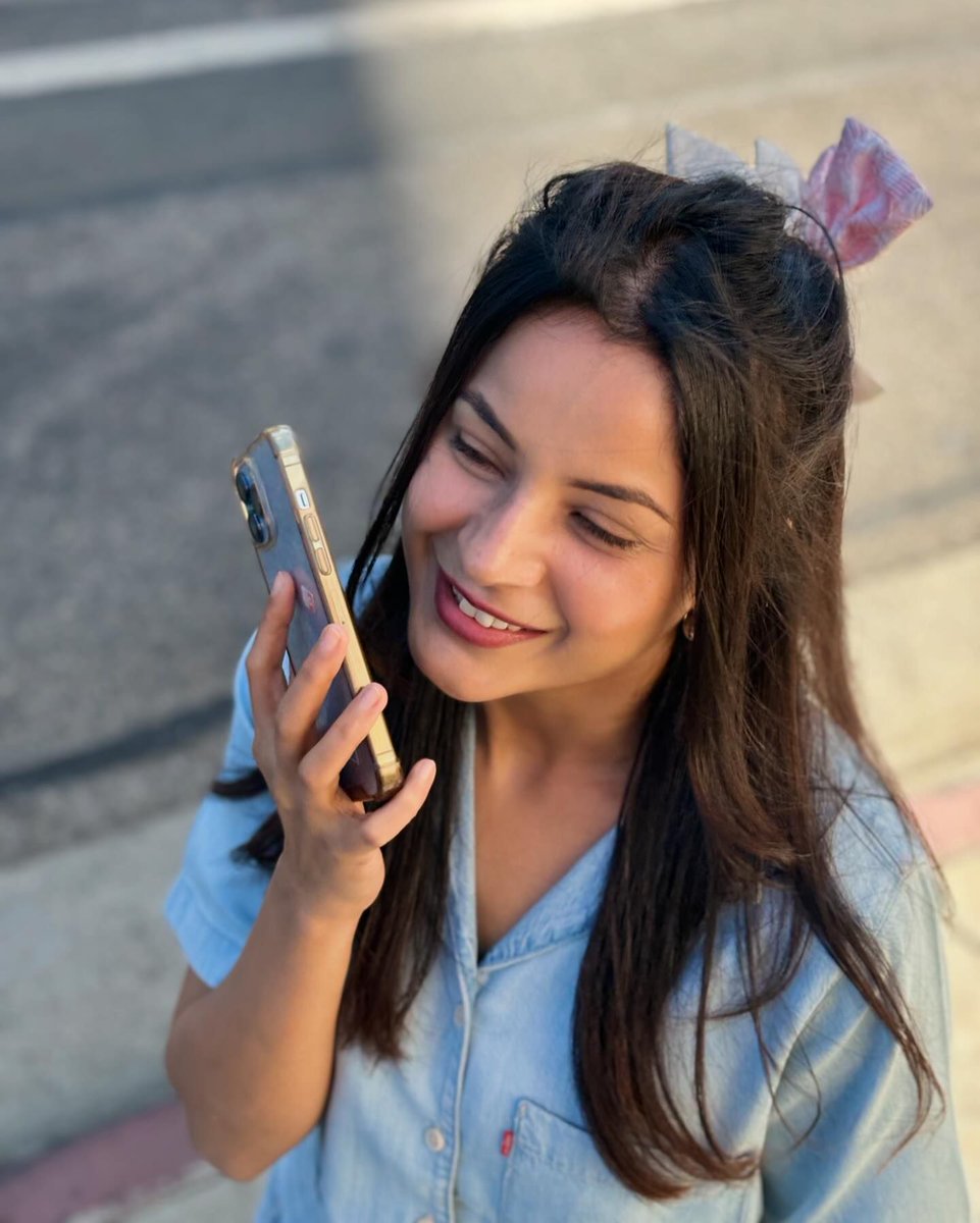 stargallery2020's tweet photo. #ShehnaazGill #Shehnaaz 🤩🤩 https://t.co/WOkS96RHsu