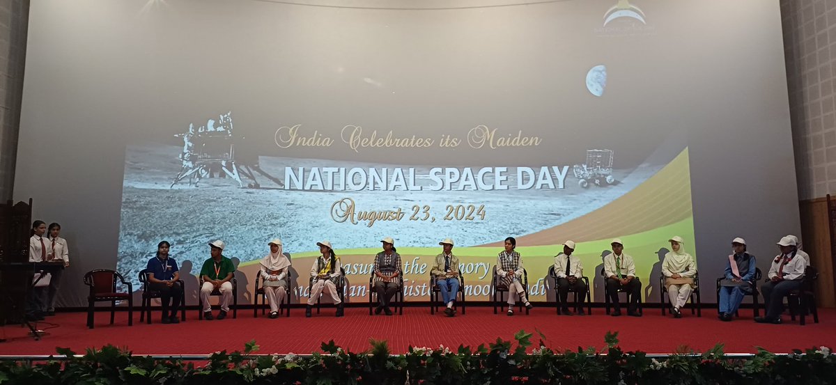 terewalajaat's tweet photo. #IndianArmy in conjunction with Indian Institute of Remote Sensing celebrated the maiden #NationalSpaceDay2024 at #Srinagar. #โอลิมปิกเกมส์ #GOLD #RutoMustGo #หลิงออม #LaCasaDeLosFamososMx #Paris2024 #Badminton #NaneNane #AllEyesOnBangladeshiHindus #ParisOlympics2024 https://t.co/wNJ8bxk41n