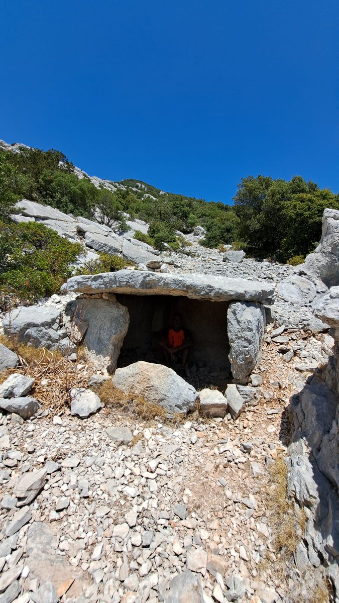 corsainsalita's tweet photo. Il dolmen di Monte Longu a #Dorgali 
#Sardegna https://t.co/IqaN7rH7rS
