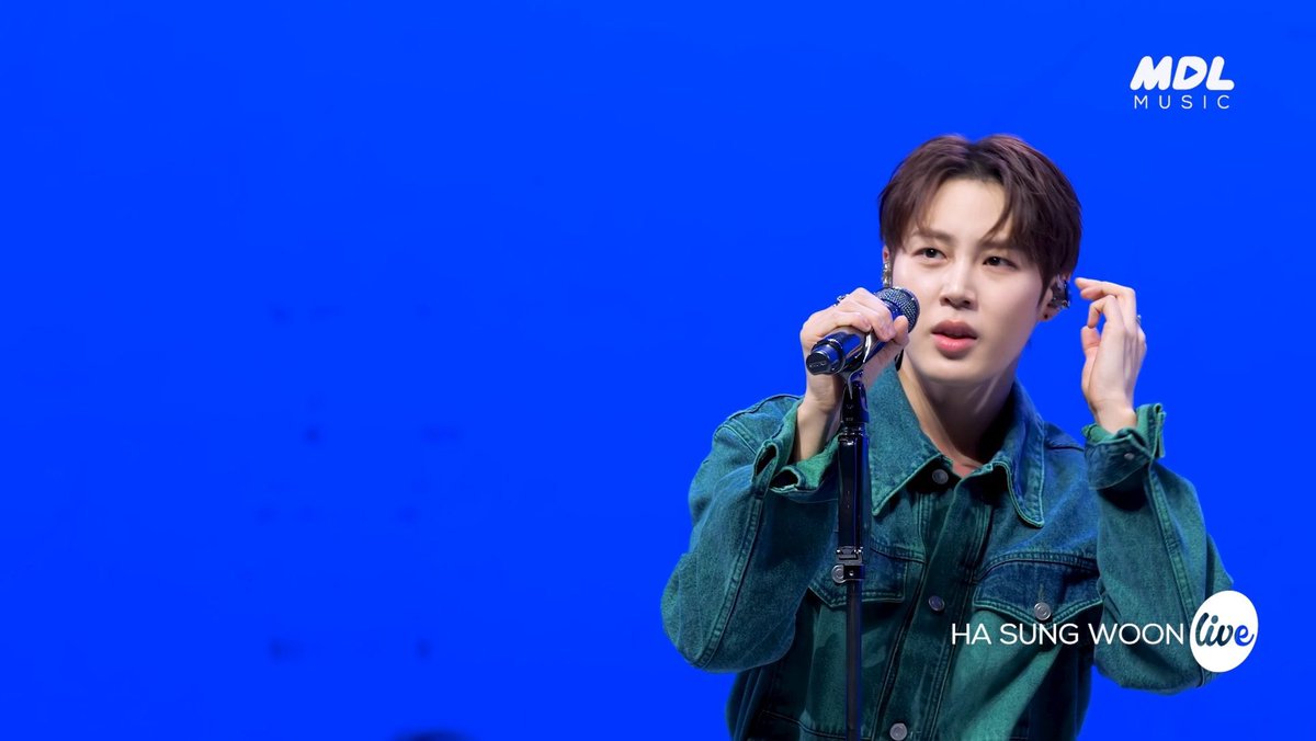 MaximoMari90926's tweet photo. 노래에 집중하는 미간, 잘셍긴 하성운 얼굴 잡히는 찰나의 순간! 잇츠라이브에서 블레스드 라이브 찢어서 할미 너무 감동 🥹💖
하성운 퍼컬 잇츠라이브 아니냐구 🫶🏻
#잇츠라이브 #itsLive
#하성운 #HASUNGWOON https://t.co/5Uf7m6cH8u