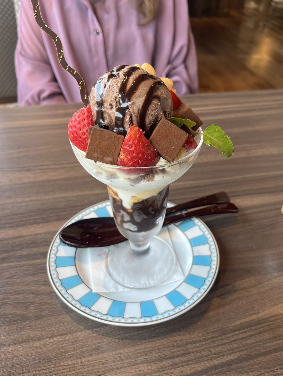 sa____tmim's tweet photo. カロリーは美味しさに比例する https://t.co/C520Cd3ICZ