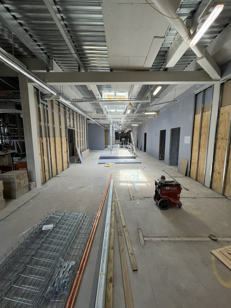 GFTomlinson's tweet image. Works are #progressing at our @NottmCollege SLDD and CSC facilities:
-CSC cladding &amp;amp; the SLDD brickwork completed
-Internal 1st fixing taking place on both buildings
-Plasterboard partitions underway
-Rooflights fitted to both buildings
-PV panels fitted to the SLDD
@Pagabo_