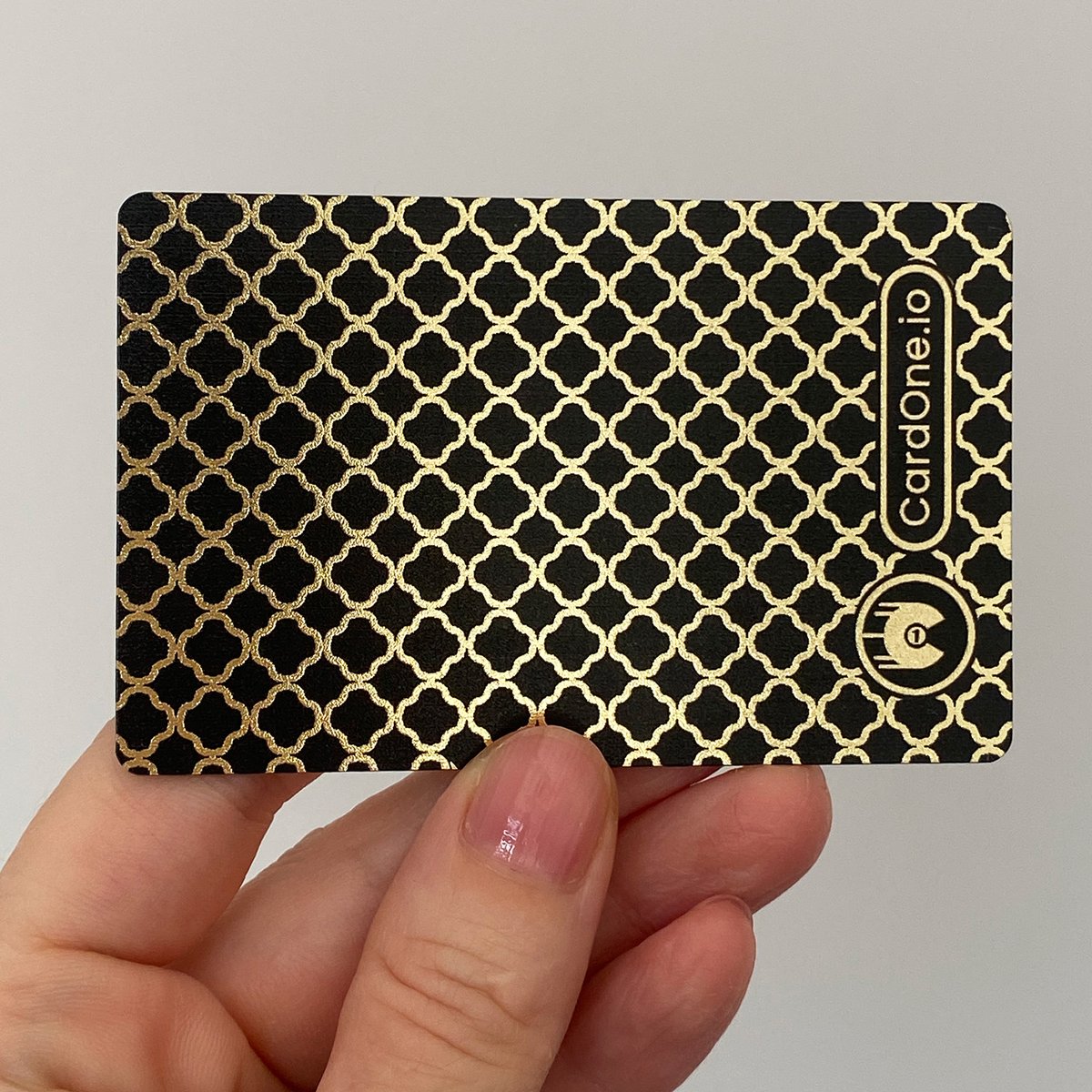 gmaxcard's tweet photo. Stand out at networking events with Card One's gold-plated metal card featuring contactless technology like Apple Pay! Get yours now at: https://t.co/huT0SCLqqX ! #BrandIdentity #networking #networkingevents #smallbizuk #techstartup https://t.co/mryX9POa7V