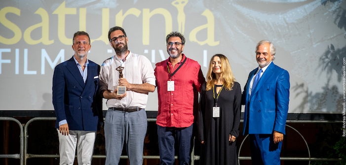 Premi e premiati nell'articolo dedicato alla serata conclusiva della settima edizione del Saturnia Film Festival, del quale <a href="/cineclanrivista/">CineClandestino</a> è stato media partner. #SaturniaFilmFestival cineclandestino.it/saturnia-film-…