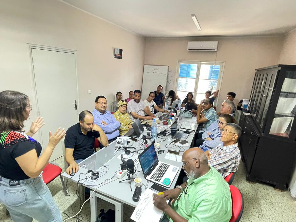 rabebalouii's tweet photo. في إطار مختبر تحقق سعدت بتقديم دورات تدريبية لفائدة صحفيين و طلبة من معهد الصحافة في تونس. أتيحت لي الفرصة لمشاركة معرفتي وخبرتي في مجال تدقيق المعلومات مع مجموعة متنوعة من الصحفيين.
تطرقنا إلى أهمية التحقق من المعلومات ومكافحة التضليل على ويائل التوصل الاجتماعي.
#AFCNFactLab https://t.co/KlaDDBXVpi