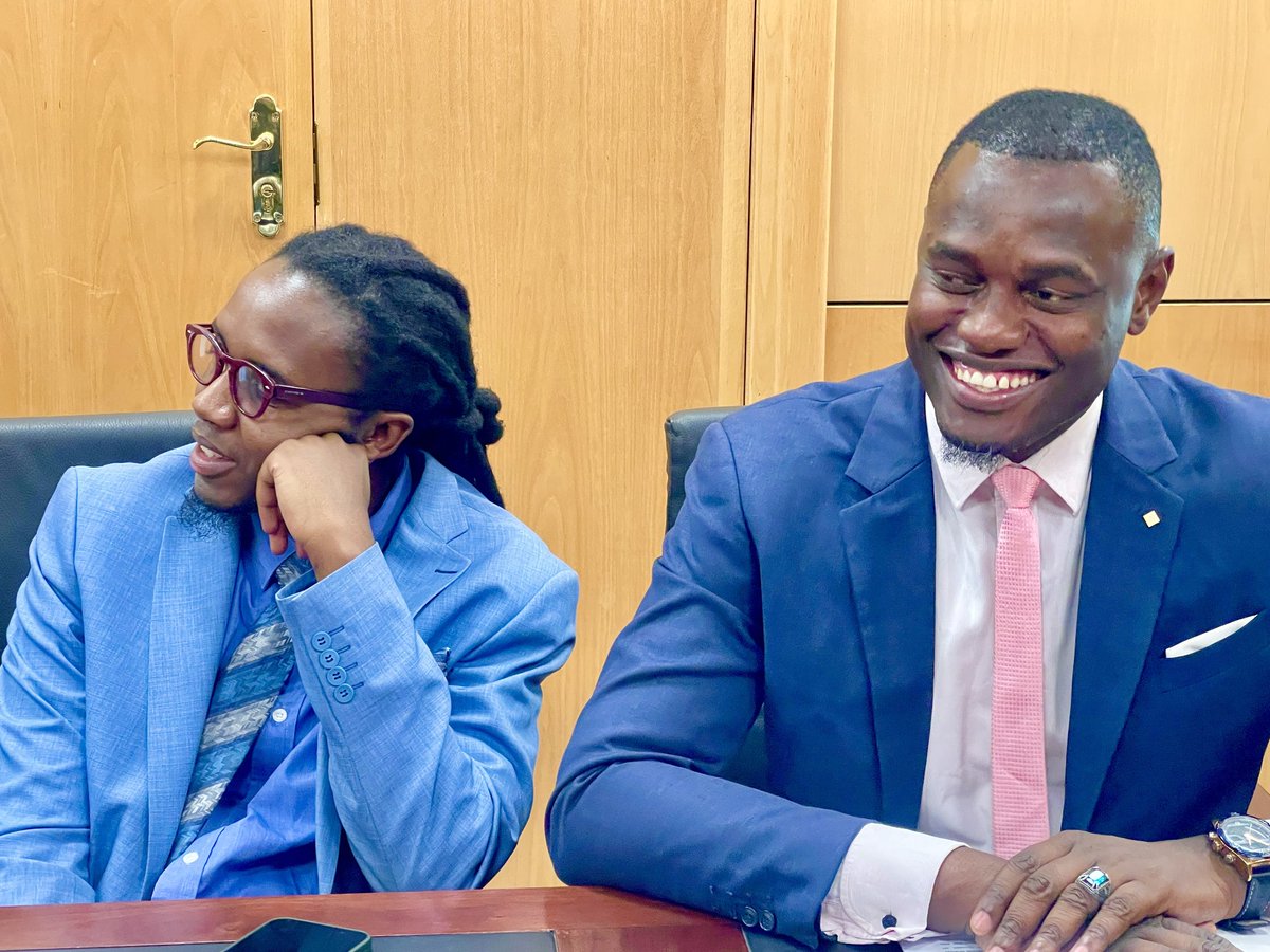 chiefkoti's tweet image. #WhileAtWork Earlier before this meeting, @RunyararoMahomva and I had a spirited discussion about Terence Ranger’s perspective on Zimbabwean history. While Ranger has made significant contributions, we both agreed on the need for more black African writers to share their…