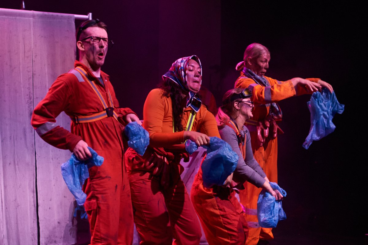 OMFG 
Stuffed 
(Pleasance Courtyard)
Can't see how this won't sell out for rest of entire run of the fringe.
Full on assault visually. Sound is incredible too.
I've seen some stunning recommendations for this show from people who know their stuff - now I know why.
by <a href="/UglyBucket/">Ugly Bucket Theatre</a>