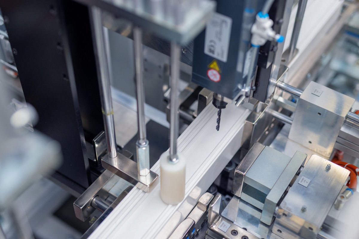 fachmedien's tweet image. Das Multiprojektmanagementsystem »ams.erp« steht im Mittelpunkt der Digitalisierungsstrategie bei Schirmer Maschinen. @amsERP #amsSolution #Schirmer #ModularerSonderbau #Digitalisierung #PVCProfile #Türenbau #Fensterbau
iq.kuhn-fachmedien.de/2024/06/24/das…