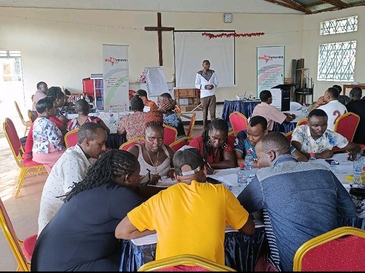 TBChampions_ke's tweet photo. Educating truck drivers & other vulnerable populations along the transport corridor on TB, using the #OneImpact app for community monitoring, marks a significant step forward in our fight against TB in Kenya.
Read more >>>https://t.co/dMlEeJpSIl
Article by @erickokioma #EndTB https://t.co/EarrP27sJA