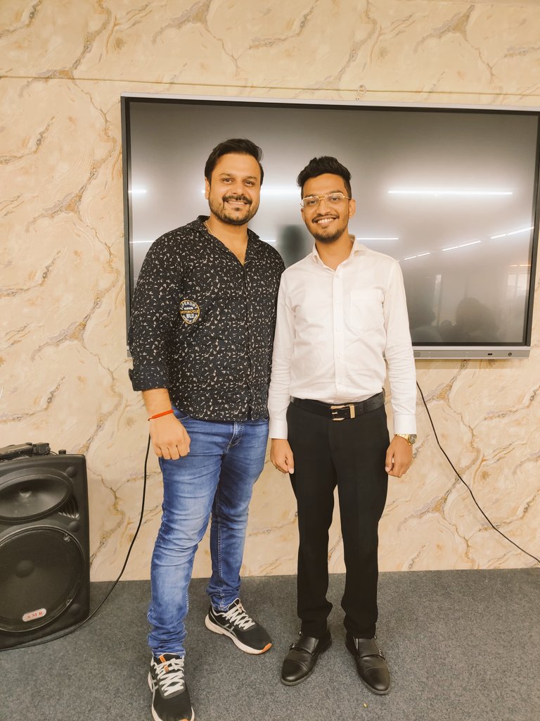 You're my
"once-in-a-lifetime" teacher that will stay with me forever. You taught me that I can never go wrong with a generous spirit. I hope you have a always good health and wealth 🙏