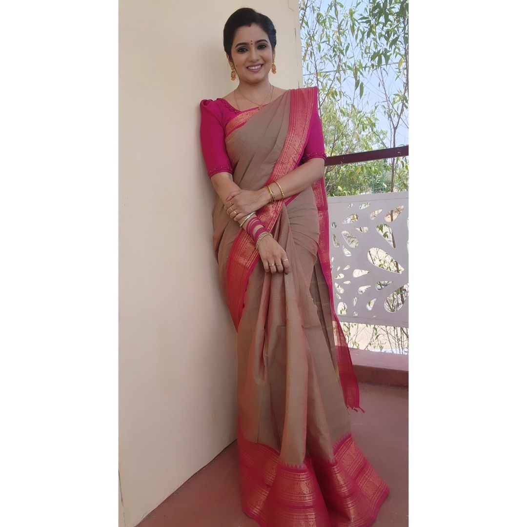 ActrezHub's tweet photo. #SrithikaSaneesh #SrithikaSri #Srithika https://t.co/TrgiKMfWTP