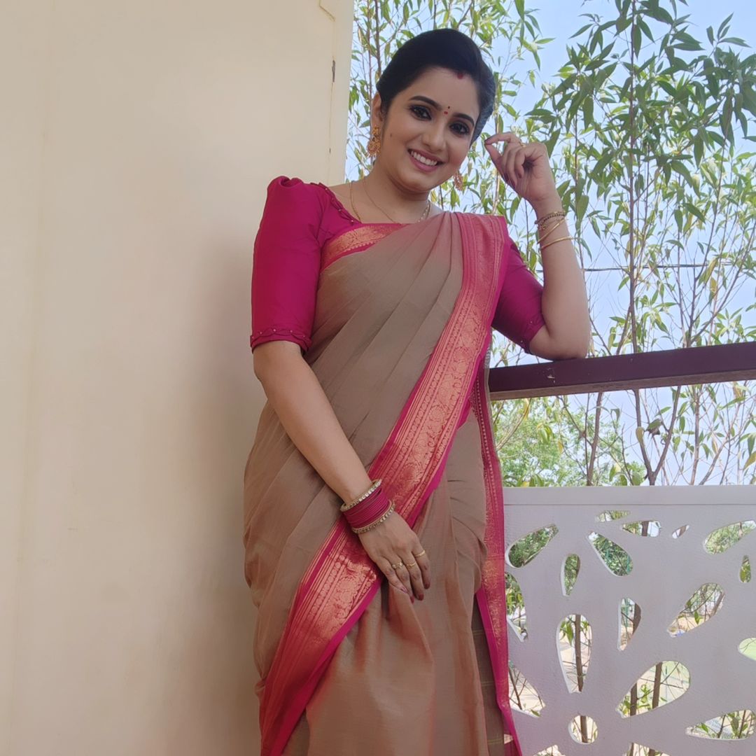 ActrezHub's tweet photo. #SrithikaSaneesh #SrithikaSri #Srithika https://t.co/TrgiKMfWTP