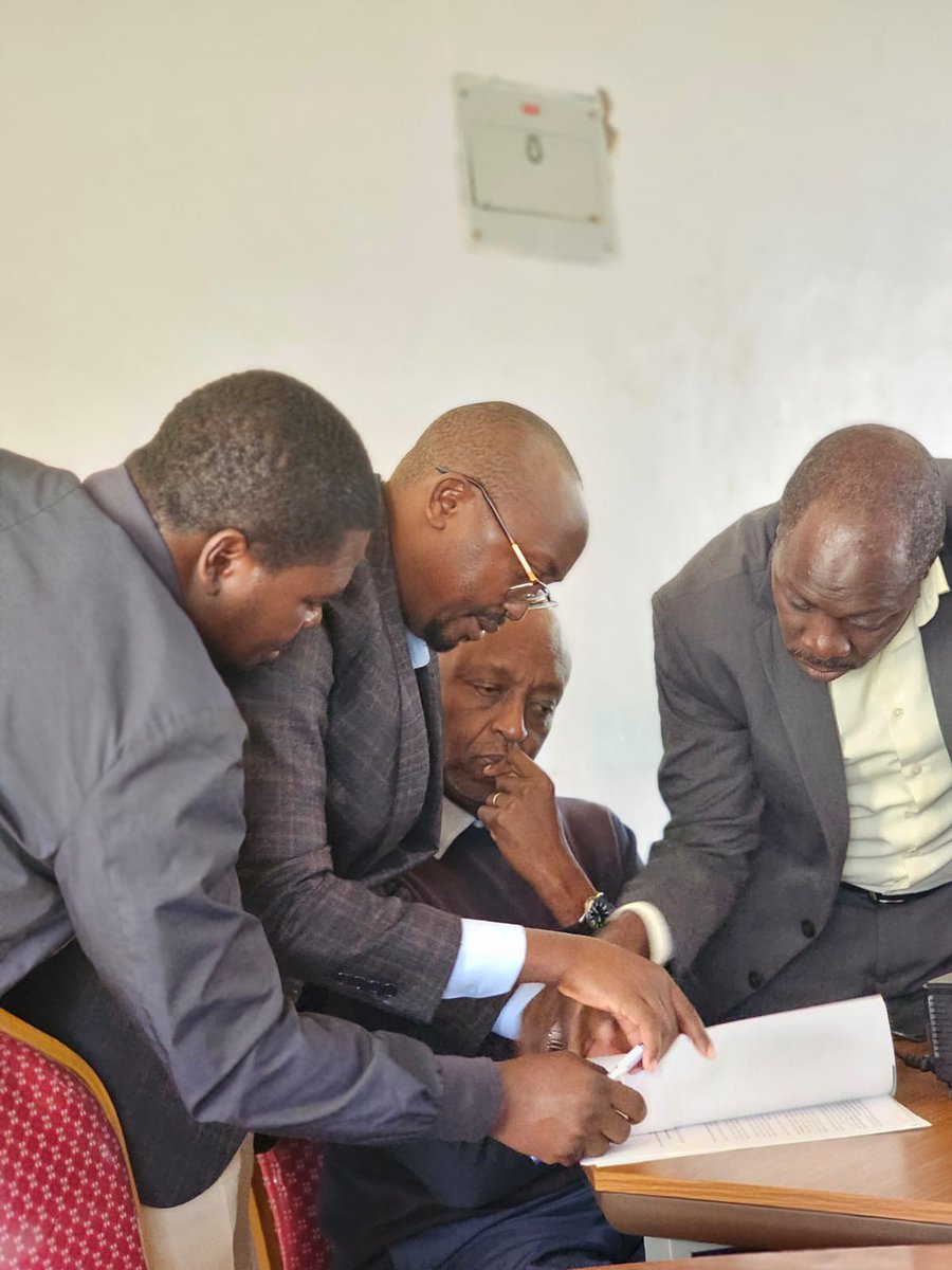 TheKISIP's tweet photo. KISIP National Team at the Introduction of Consultants tasked with development of County Specific Slum Upgrading and Prevention Strategy in @Machakos_Gov.
@WorldBankKenya @AFD_France @EUinKenya @HousingUrbanKE @KenyaGovernors
#PromotingDignifiedLiving https://t.co/lAVgOw5wIc