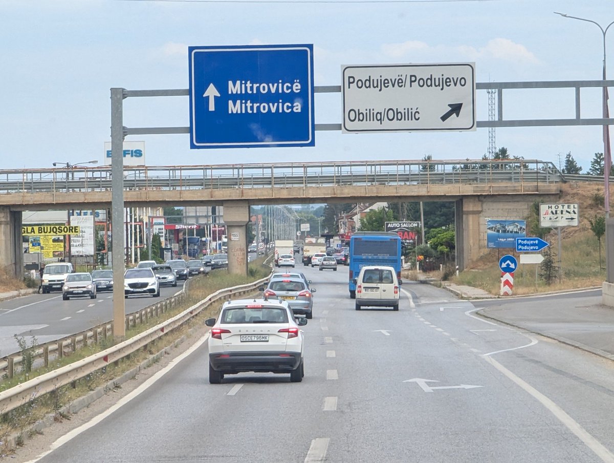 On our way to #Mitrovica, a place fond in my heart, where today I will meet friends and see how this divided city is working for a better future. <a href="/cbmitrovica/">CBM</a> <a href="/AGK_AJK/">AGK</a> <a href="/UKinKosovo/">UK in Kosovo 🇬🇧</a> <a href="/SharedFuture/">Shared Future News</a> <a href="/PeaceJourn/">Steven Youngblood</a> <a href="/valdete_idrizi/">Valdete Idrizi</a>