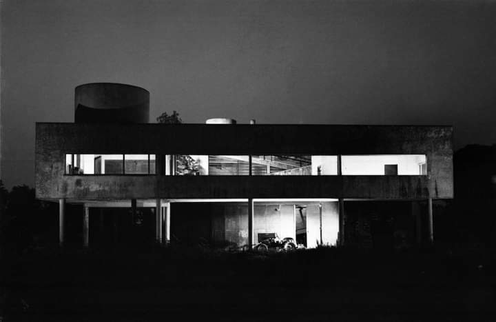 areasvellas's tweet photo. #architecture #arquitectura #LeCorbusier #Savoye https://t.co/sl49JgYOya