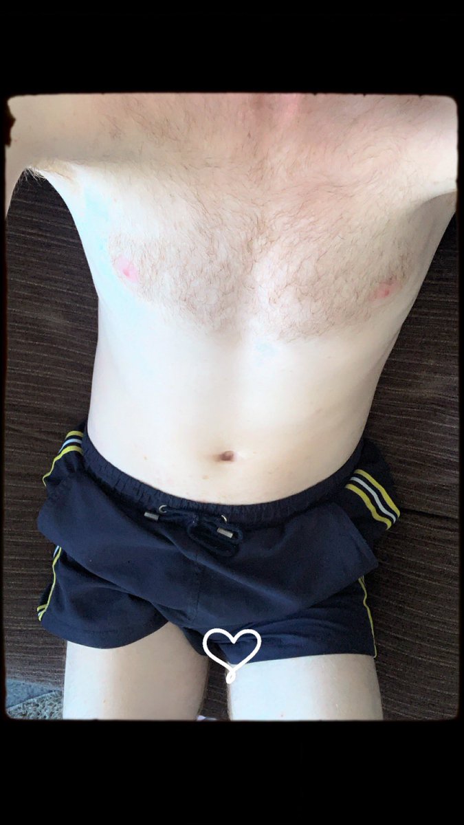 guffboy1's tweet photo. Roastin hot 🌶️ https://t.co/zivyEYdyhM