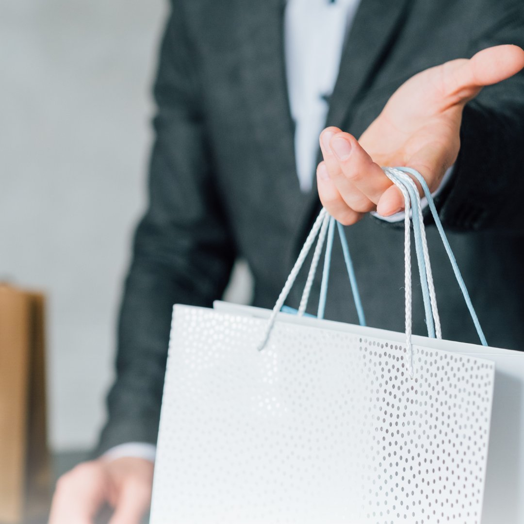 vouchery_io's tweet image. According to the #GCVA, 91% of UK consumers are active on #LoyaltyProgrammes.

But the research also shows consumers are frustrated with some of the schemes&apos; complexity and usability.

What do you think about this? Read more: bit.ly/4bVxMP5