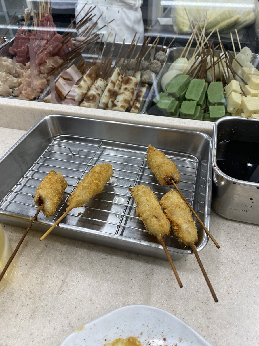 morimoripink's tweet photo. 新世界では、いつもこの店で串カツ

#新世界
#八重勝 https://t.co/CLi0j78Eo8