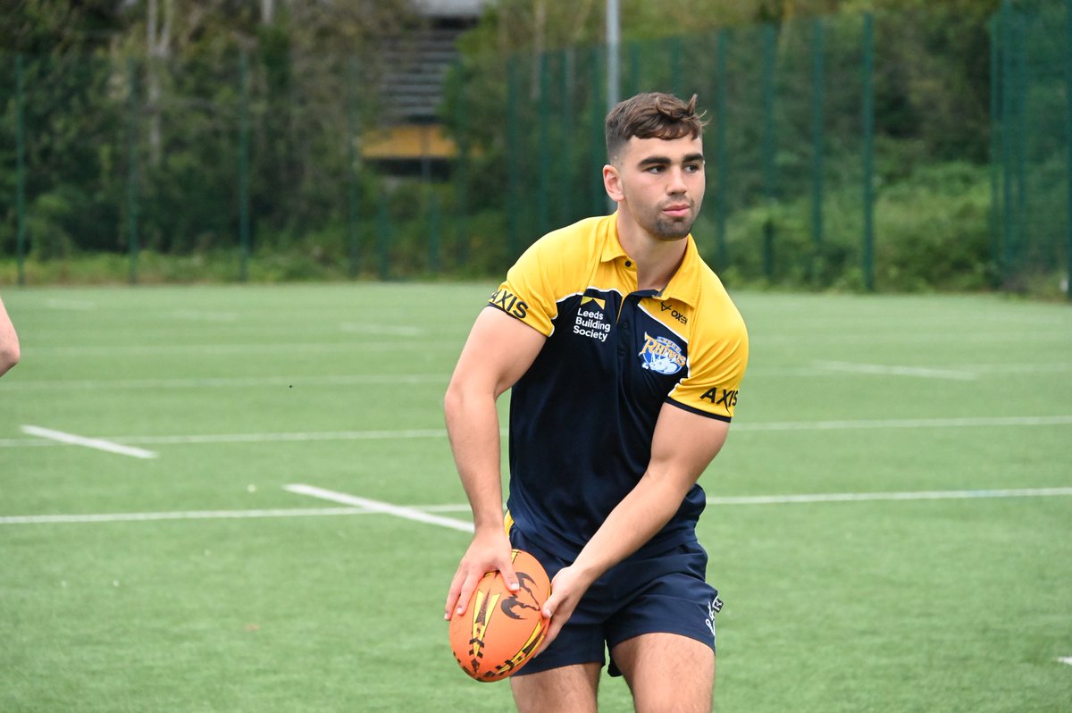 A huge thank you to <a href="/leedsrhinos/">Leeds Rhinos</a> players, Jack Sinfield and Morgan Gannon, who joined us at our PDRL training session last night ahead of the team's festival on Sunday!💙🦏💛

#OneTeamTeamRhinos