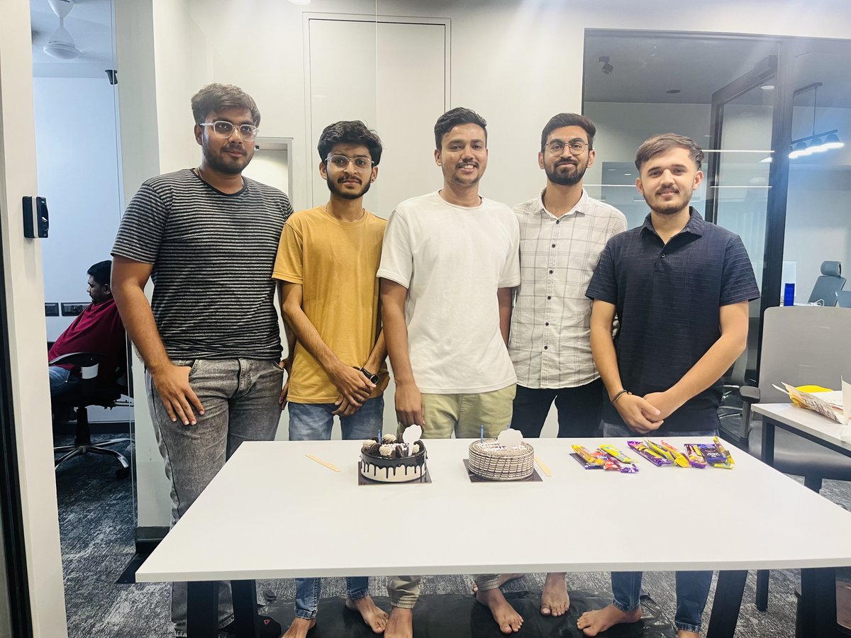 infynno's tweet photo. We made the end of the month extra special with our rainy season🌨 Dabeli party😋! 

We had a blast with games, celebrated birthdays, and honored work anniversaries. It was a great way to unwind and appreciate everyone's hard work. 

#fun #party #celebration #team  #infynno https://t.co/2JqZXeKDpp
