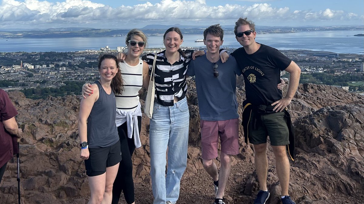 We’ve been making the most of our time in Edinburgh - karaoke at the hostel, sightseeing in the city and a trip up Arthur’s Seat!