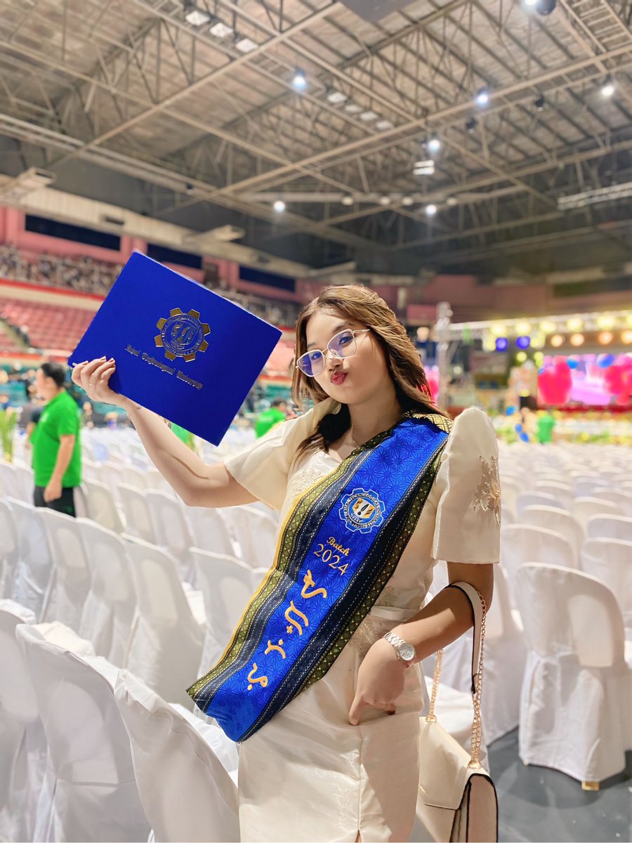jjyceee's tweet photo. Finally✨ After 5 long year sa BSA program🥹 Thank you, Lord🤍 https://t.co/pcGGvLDr7K