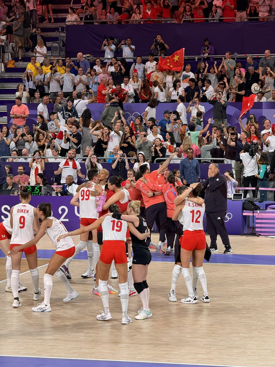 Volleyball World tweet media