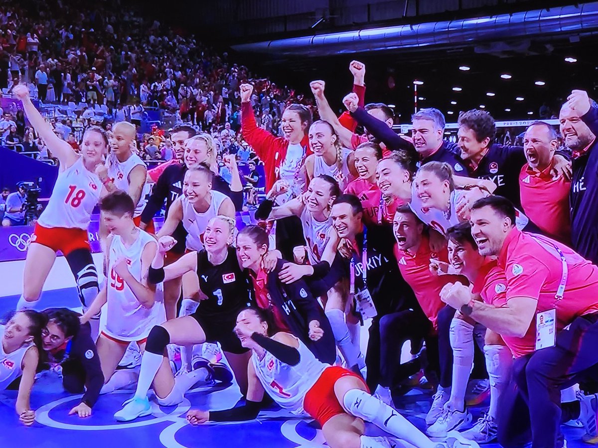 Müthişsiniiiizzzzzz! ❤️🇹🇷
Kadın gücü!