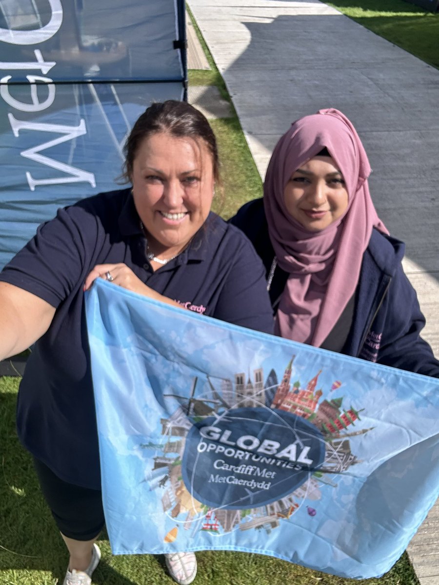 RowenaA's tweet photo. If you are visiting the #eisteddfod today please pop along to the @cardiffmet stand. Today is International Day where you can find out about @CMetGlobalOpps, meet colleagues from @TaithWales and see WeenaBot!!!

#cardiffmet #globalopps https://t.co/oCS3n17EGx