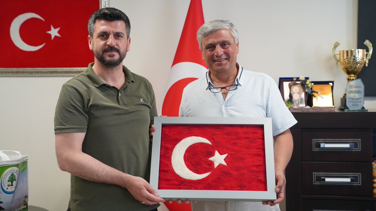 Şarkikaraağaç Belediye Başkanı Ali Göçer, Çiçekpınar Belediye Başkanı Metin Akbulut ve Ak Parti Şarkikaraağaç İlçe Başkanı Mustafa Karanfil İl Müdürümüz Mahmut Danayiyen'i ziyaret etti. Ziyarette birlikte yürütülecek faaliyetler hakkında fikir alış verişinde bulunuldu.