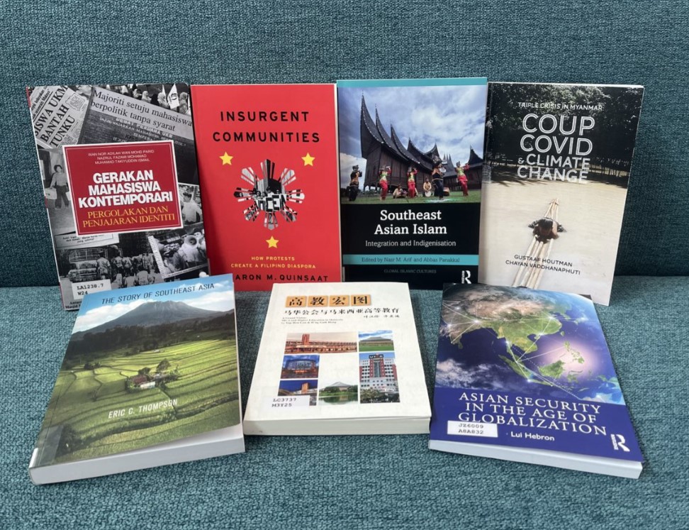 ISEAS's tweet photo. #NewArrivals this month, #read about the triple crisis of coup, COVID and #climatechange in #Myanmar, the Christian community in #Malaysia, and #SoutheastAsian #Islam.
Visit our online catalogue https://t.co/AwbotAdy5o
#ISEASLibrary
#GreatPowerRivalry #AsianSecurity https://t.co/U9feNepTNl