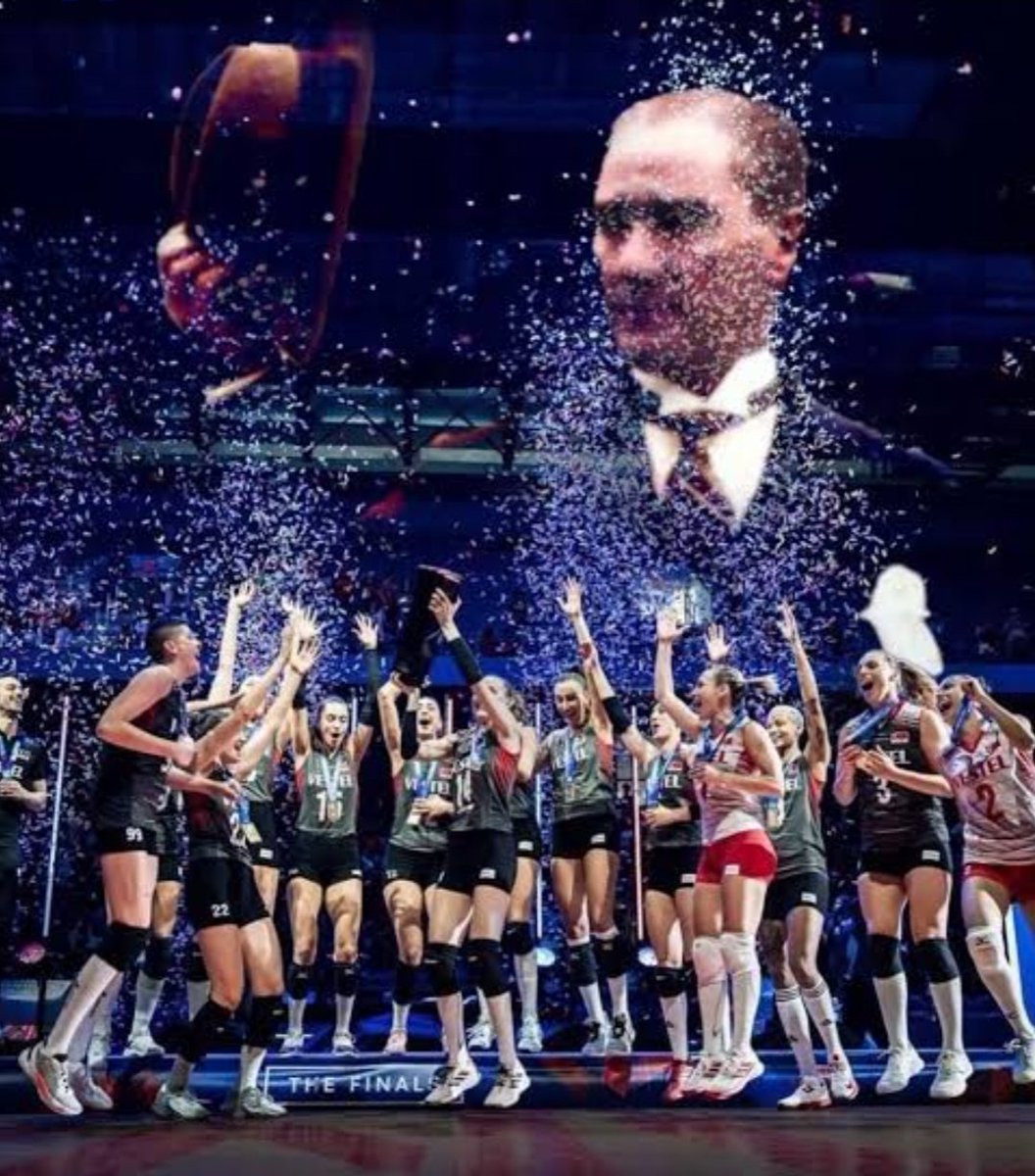 Mutluluktan ağlıyoruz..
Tebrikler Filenin Sultanlari🇹🇷👏