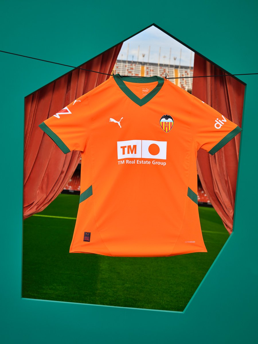 La tercera equipación es 🧡

<a href="/valenciacf/">Valencia CF</a> ❎ <a href="/pumafootball/">PUMA Football</a>

Compra la nueva camiseta AQUÍ: bit.ly/3Wyq2g4