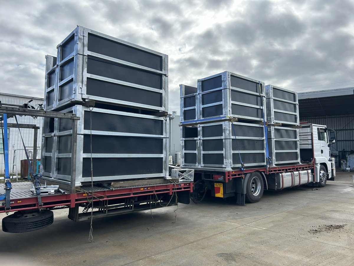 No fucking around atm. Vet crushes heading out to Yulong and Woodside farms in Victoria today