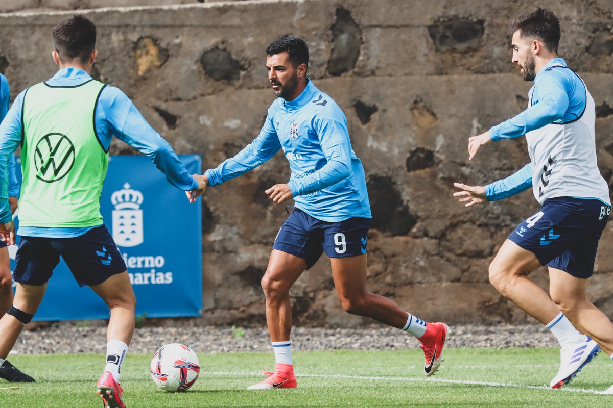 CD Tenerife 🏴 tweet media