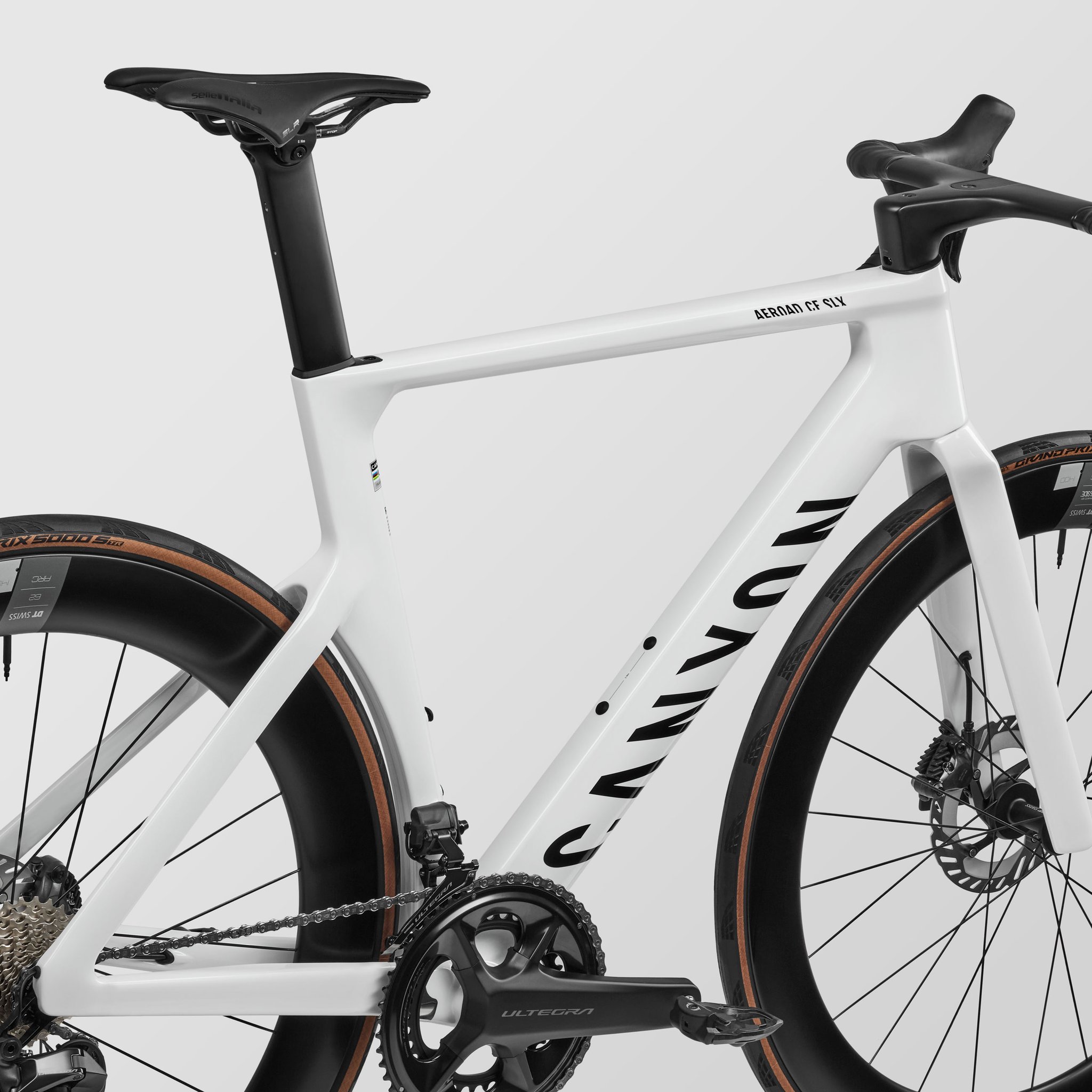 canyon 2018 Aeroad CF SLX 8.0 Di2  エアロード 2018 Canyon Aeroad CF SLX Disc 8.0 Di2 – Specs, Comparisons