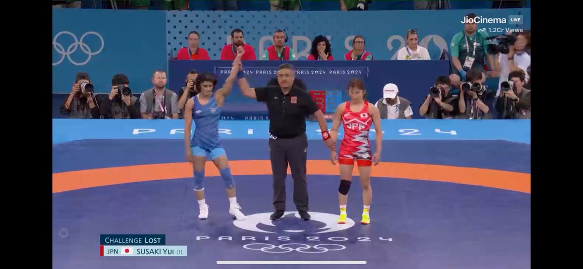 गुटका गैंग कह रहा था सीधे ओलिंपिक खेलना है। नहीं रे चिरकुटों ओलिंपिक गोल्ड मेडलिस्ट को हराना है।