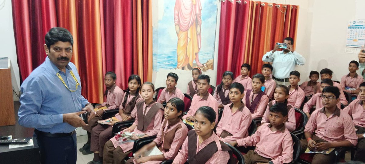 Sanjeev Sharma ,State AwardeeTeacher/SRG -Aligarh tweet media