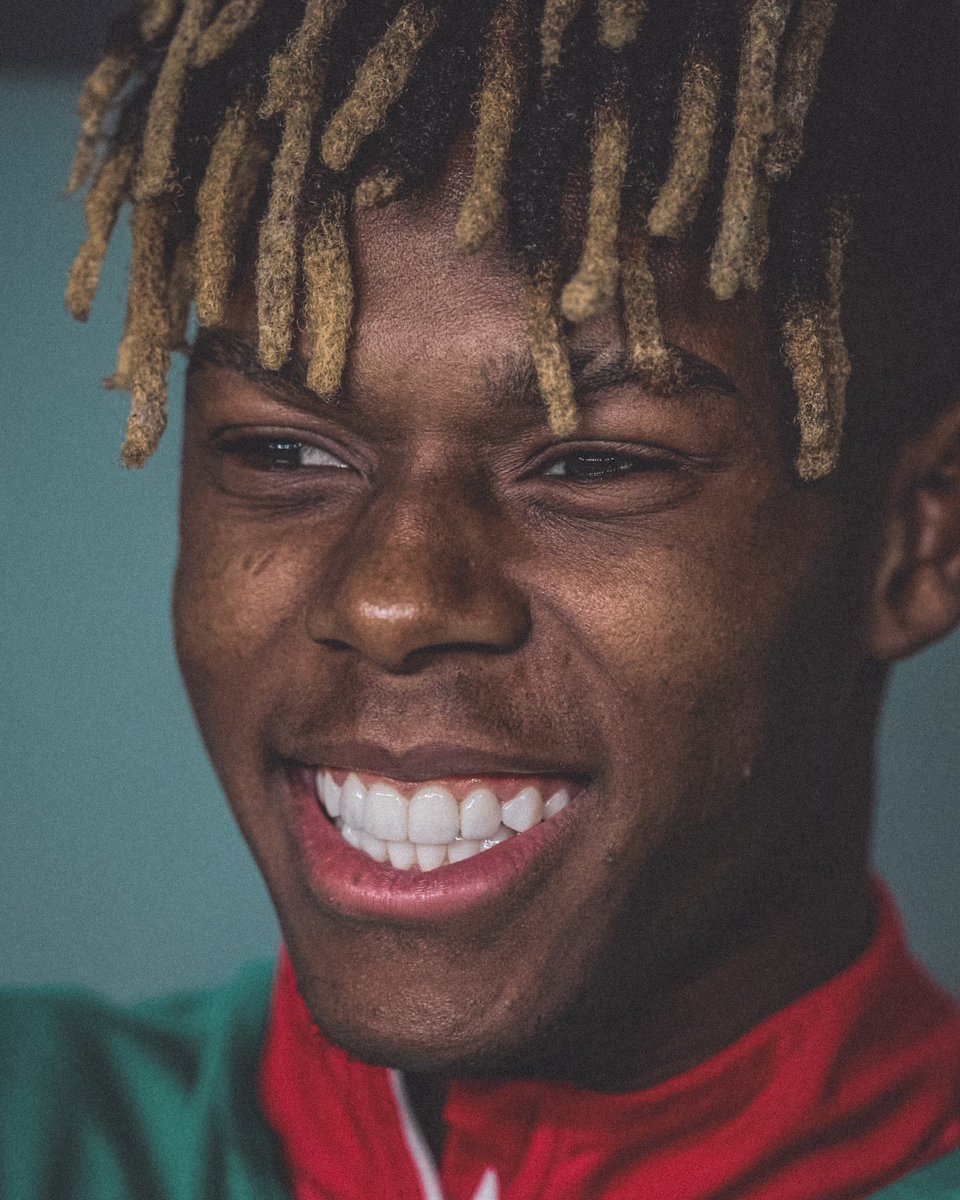 ElGangosoDelATH's tweet image. Jodr no sabéis las ganas q tenía de publicar esto. Sin duda ninguna e aquí el mayor acto de humillación de una afición en la historia del fútbol. 😂

Abro HILO 🧵 de todos los descerebrados del @FCBarcelona_es q daban por hecho a Nico. 

Dentro hilo 👇🏼🧵espero tus aportes jeje