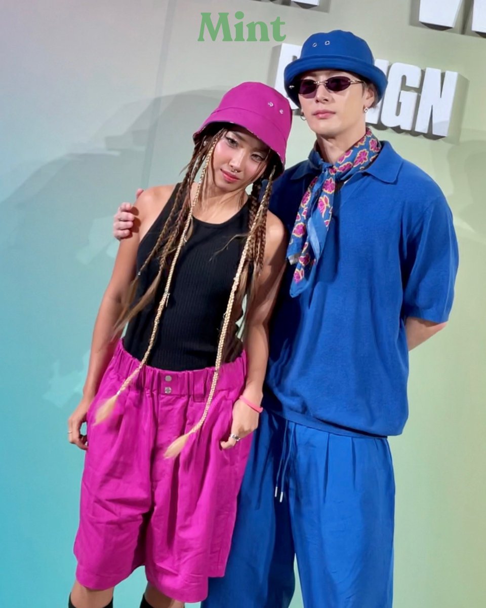 mintmag_th's tweet image. #MintReports เก็บช็อตคู่ของศิลปินสาวสุดฮอต #มิลลิ และหนุ่ม #JacksonWang  ขณะเดินทางมาร่วมฉลองเปิดตัวป๊อปอัพแห่งใหม่ของ #TEAMWANGdesign ณ  ชั้น M, EMSPHERE ในวันนี้มาให้ชมกัน 💚

#MILLI 
#TEAMWANGSPARKLES 
#ISEETHELIGHTS 
#club21thailand 
#MintMagTH